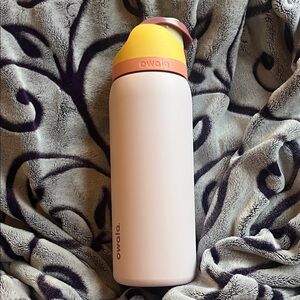 Owala FreeSip Water Bottle🧡🌼